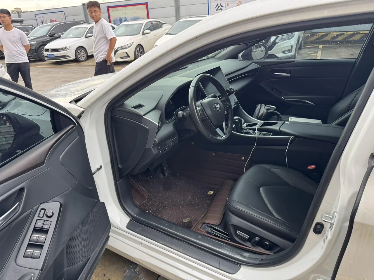 Toyota 2023 Asian Dragon 2.5 Deluxe Edition Automatic 2