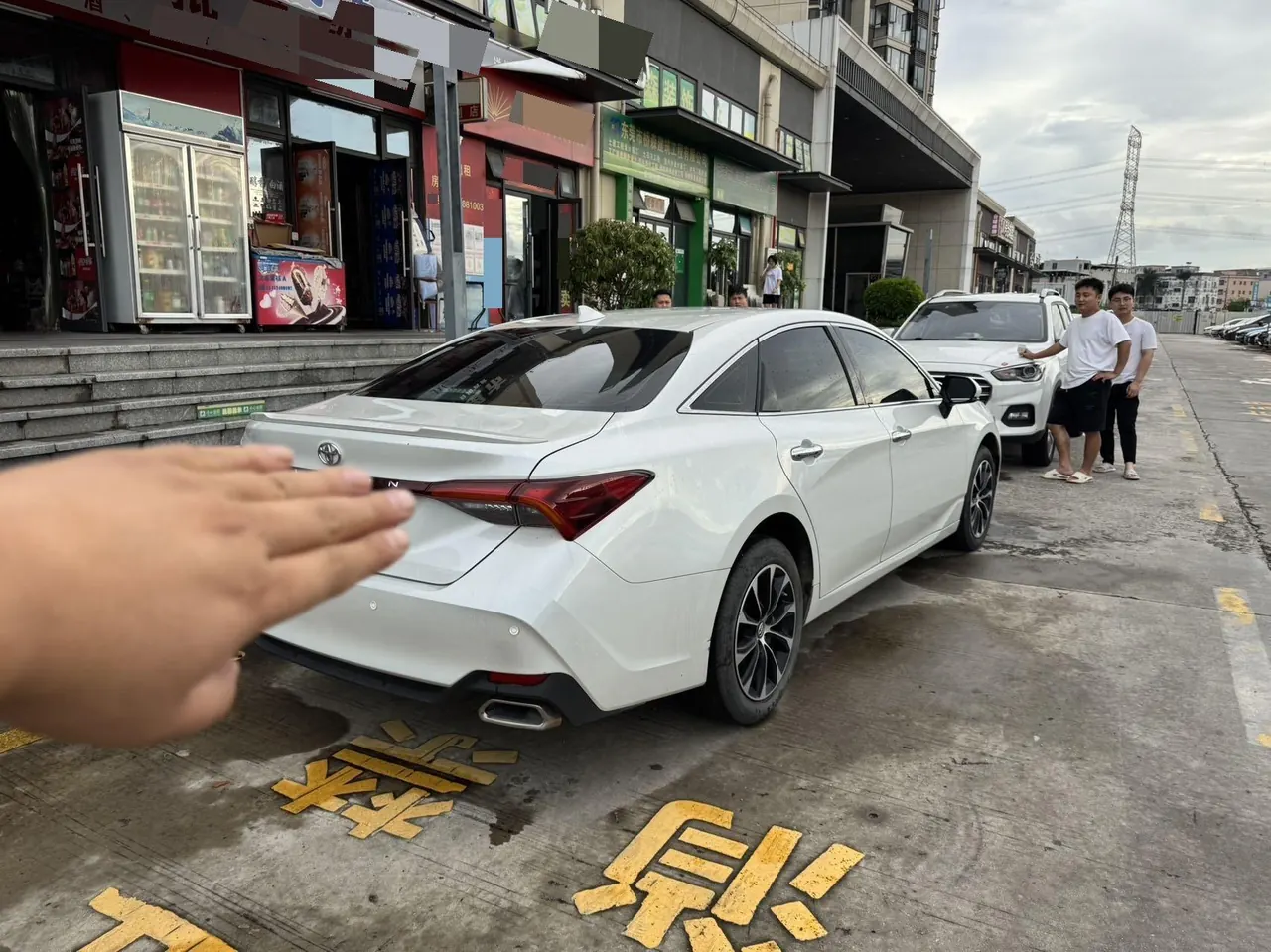 Toyota 2023 Asian Dragon 2.5 Deluxe Edition Automatic 4