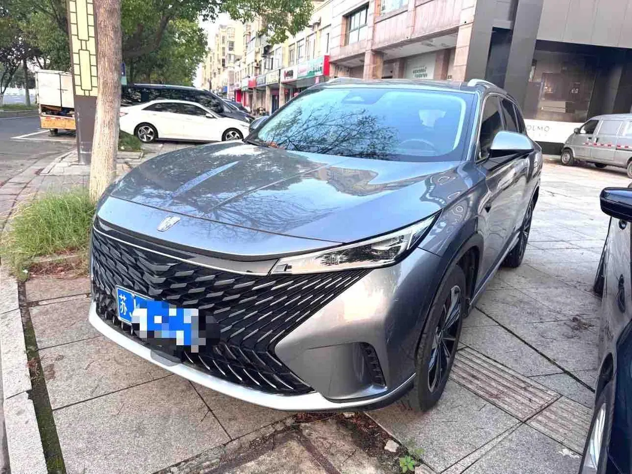 Open image lightbox: Roewe 2023 RX5 1.5TGI 330TGI Super Ultimate Automatic Gear