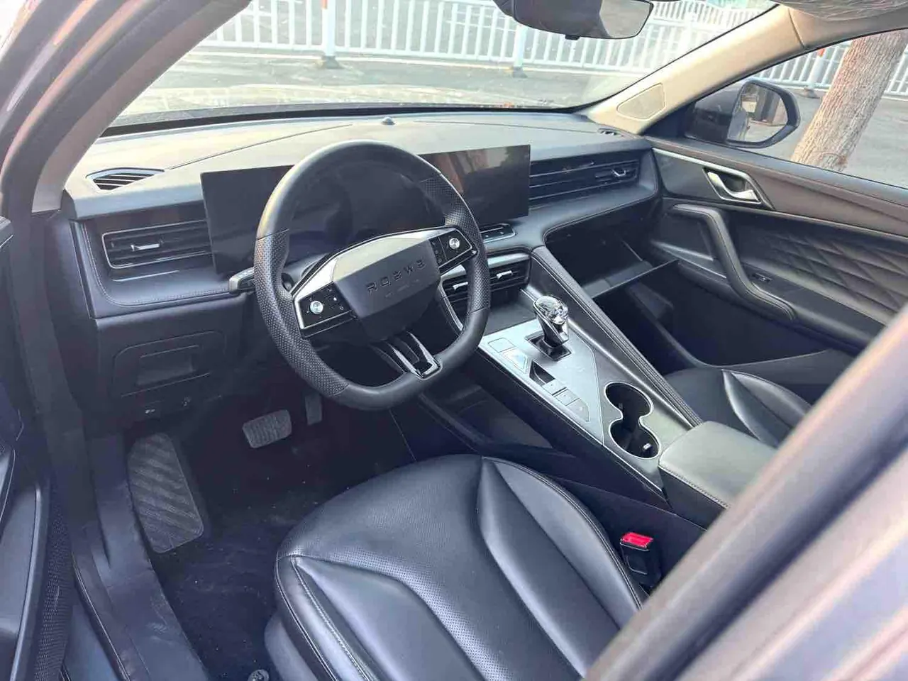 Roewe 2023 RX5 1.5TGI 330TGI Super Ultimate Automatic Gear 2