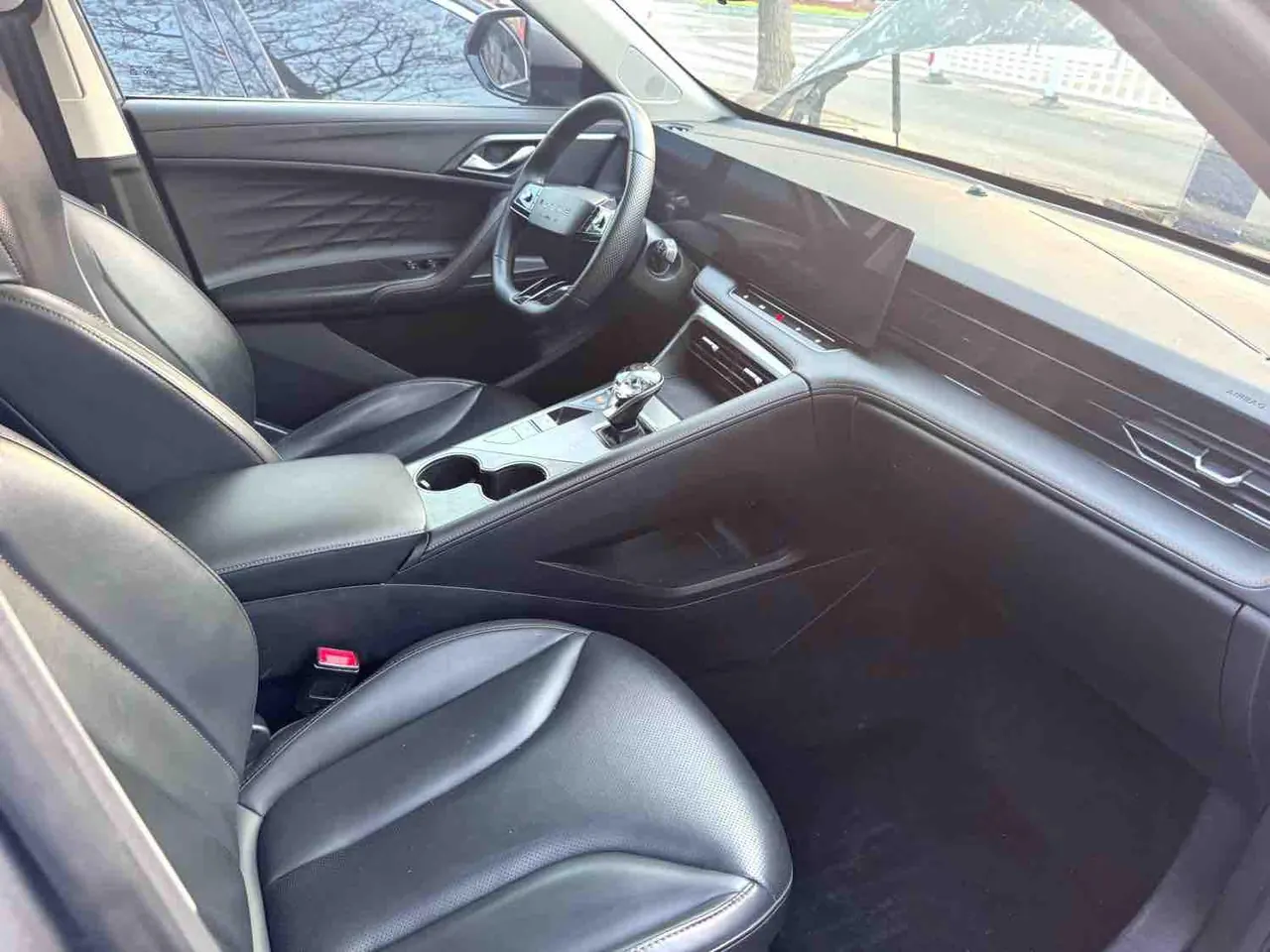Roewe 2023 RX5 1.5TGI 330TGI Super Ultimate Automatic Gear 4