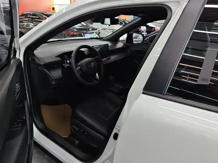 Corolla Sharp 2026 2.0L Elite Edition 10