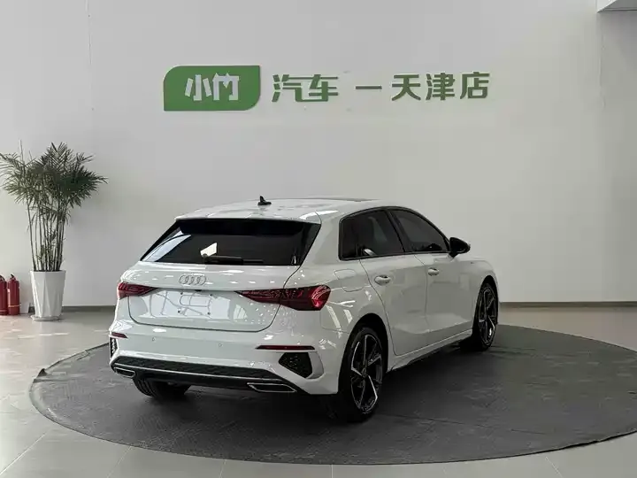 Audi A3 2023 Sportback 35 TFSI Fashion Sport 8