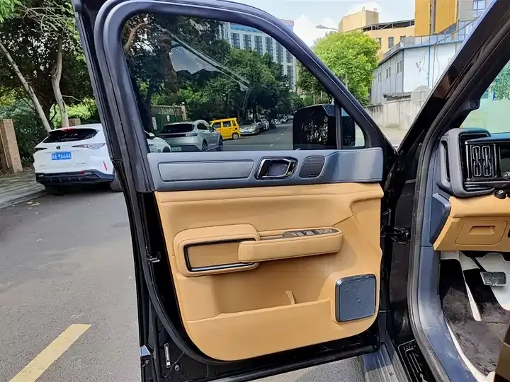 Leopard 5 2025 210KM Cloud Nair Dry Kun Ultra Edition 6