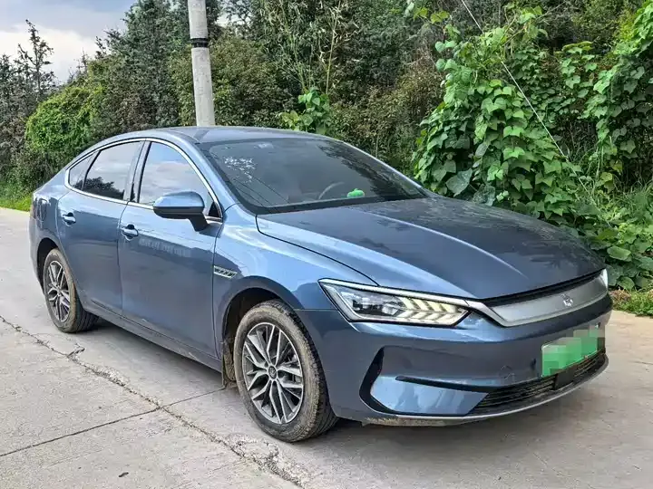Qin PLUS 2024 Glory Edition EV 420KM Leading Model 3