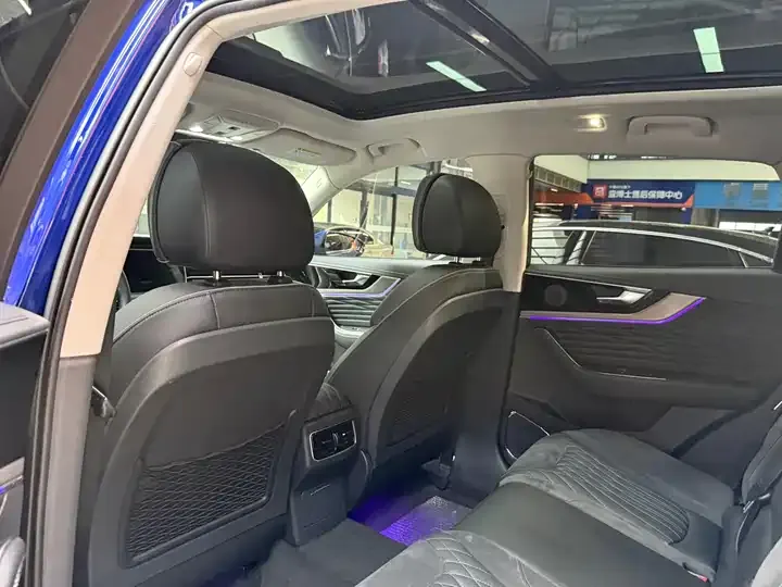 HongQi HS5 2022 2.0T Smart Flag Enjoy Four-wheel Drive Edition 11