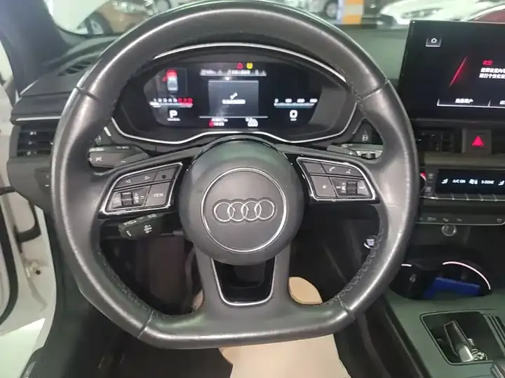 Audi A4L 2022 40 TFSI Deluxe Dynamic 11