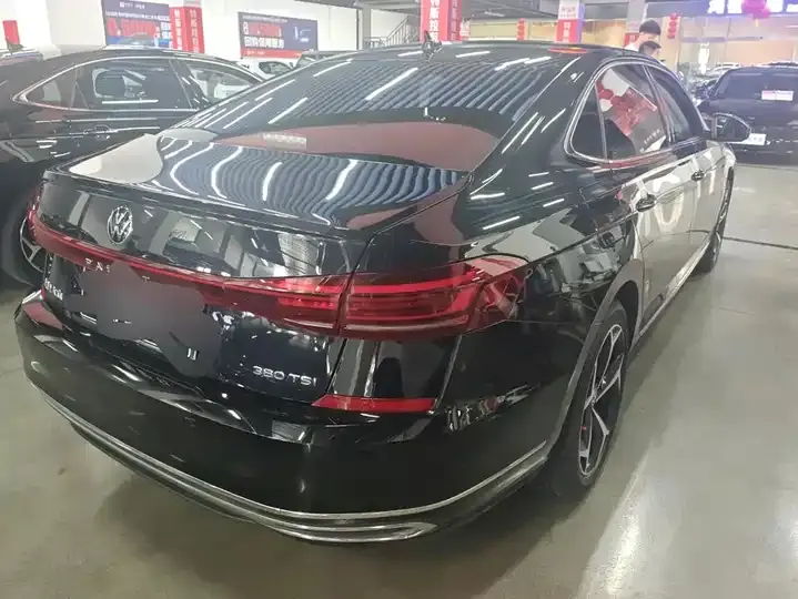 Passat 2023 facelift 330TSI Star Deluxe Edition 3