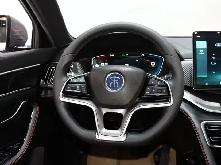 Song PLUS 2020 1.5T Automatic Honor Model 12