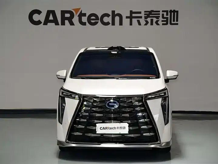 Trumpchi M8 2025 Model, Gan Kun Series Ultra First-Class Cabin 2