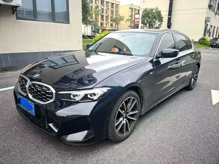 BMW 3 Series 2023 325Li M Sports Suit - View 1