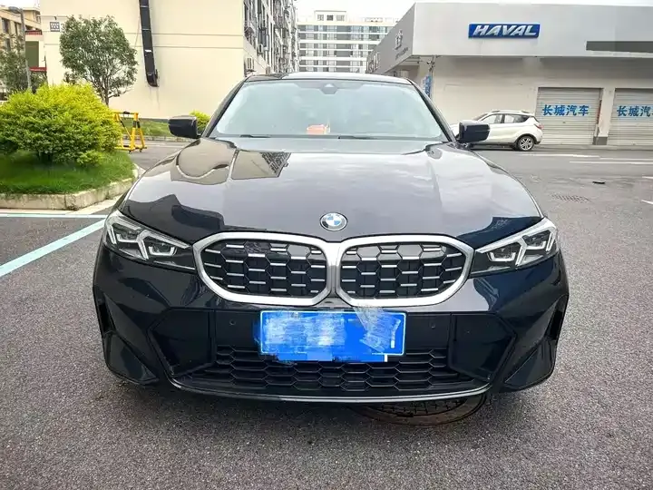 BMW 3 Series 2023 325Li M Sports Suit 2