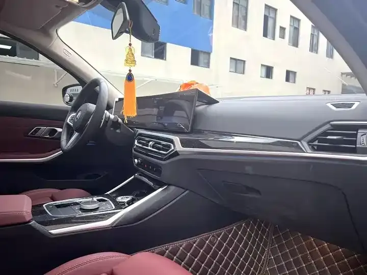 BMW 3 Series 2023 325Li M Sports Suit 8
