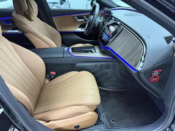 Mercedes Benz E-Class 2024 E 300 L Fashion 11