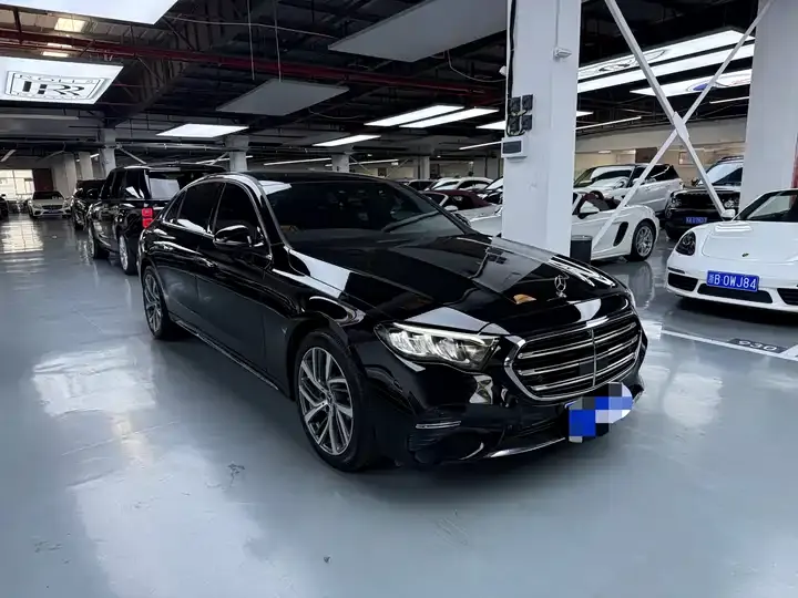 Mercedes Benz E-Class 2024 E 300 L Fashion 3