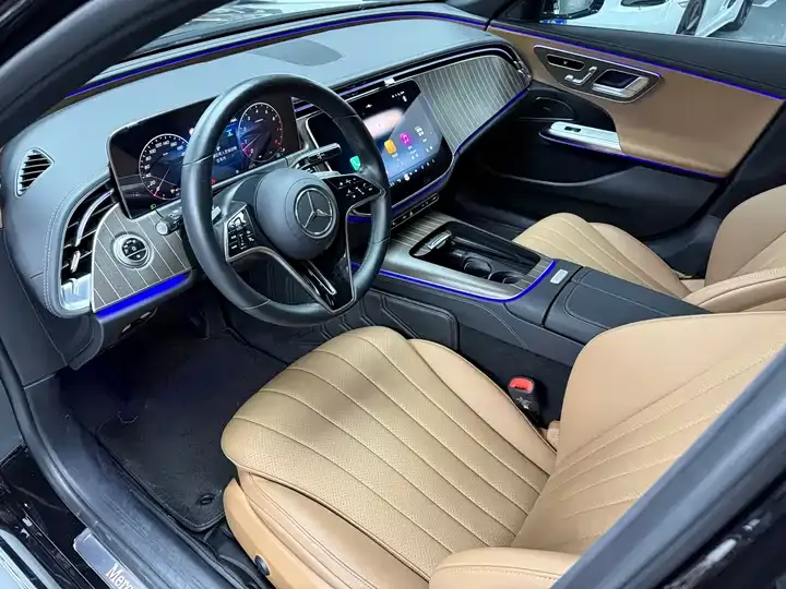 Mercedes Benz E-Class 2024 E 300 L Fashion 5
