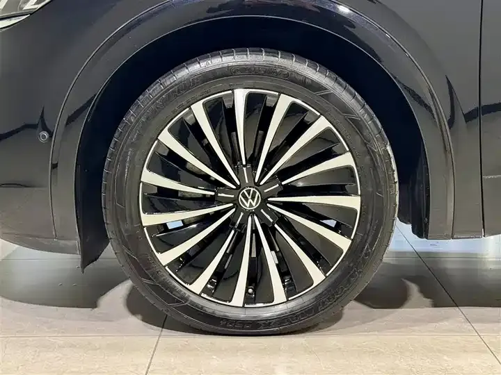 Weiran 2024 380TSI Distinguished Edition 10