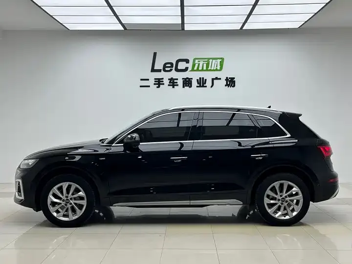 Audi Q5L 2022 model 40T Luxury Dynamic Edition 4