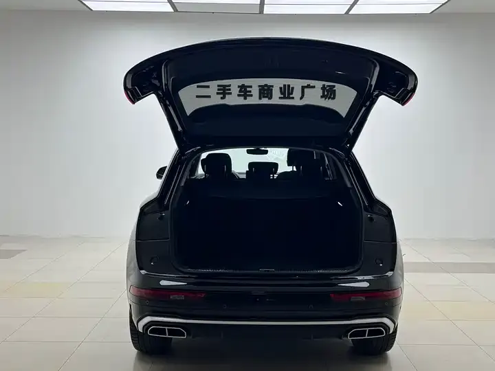 Audi Q5L 2022 model 40T Luxury Dynamic Edition 8
