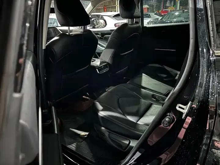 Highlander 2023 2.5L Intelligent Electric Mixed Double Engine 4-wheel Drive Elite Edition 7 4