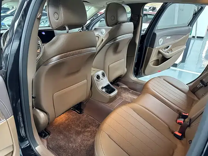 Mercedes Benz Class E 2021 to E 260 L 12