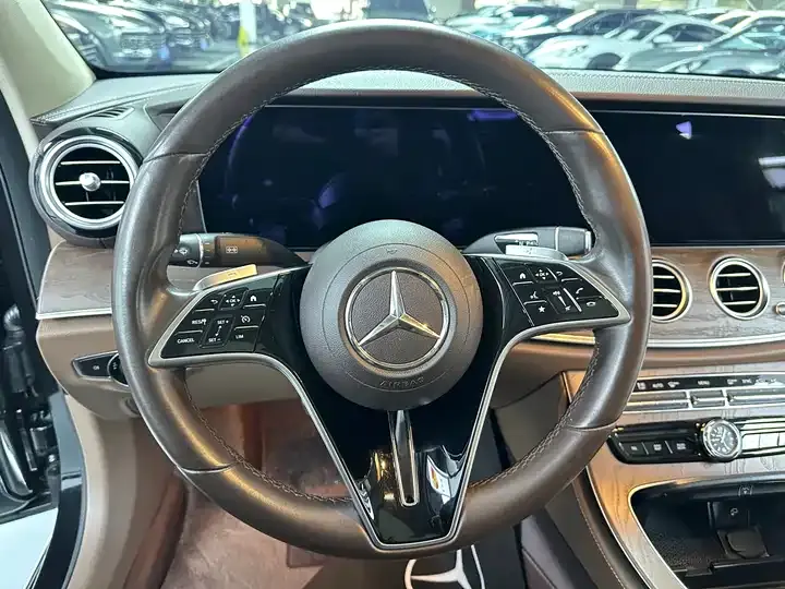 Mercedes Benz Class E 2021 to E 260 L 7