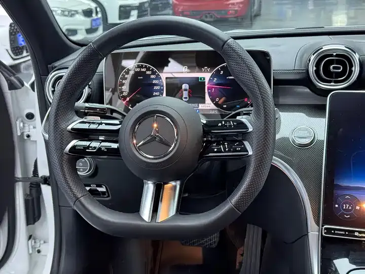 Mercedes Benz Class C 2023 C 260 L Sports Edition 10