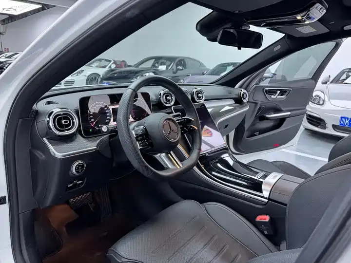 Mercedes Benz Class C 2023 C 260 L Sports Edition 4