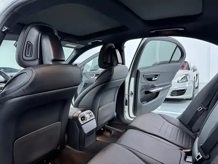 Mercedes Benz Class C 2023 C 260 L Sports Edition 8