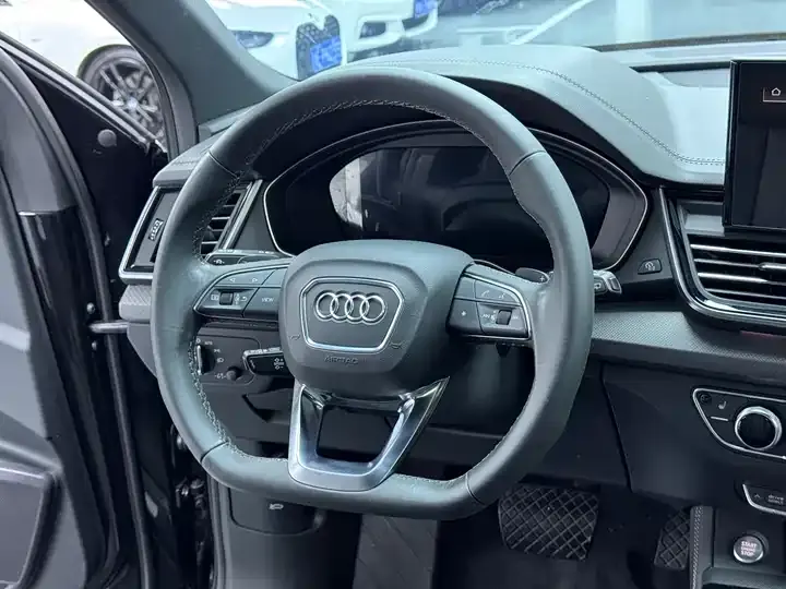 Audi Q5L 2023 40T luxury dynamic 11
