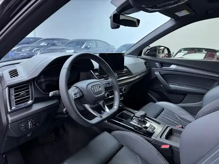 Audi Q5L 2023 40T luxury dynamic 4