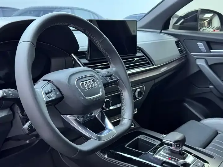 Audi Q5L 2023 40T luxury dynamic 5