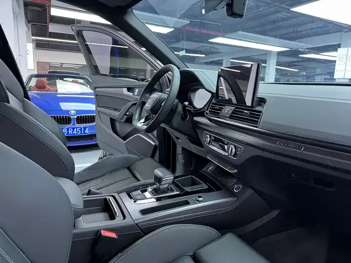 Audi Q5L 2023 40T luxury dynamic 8