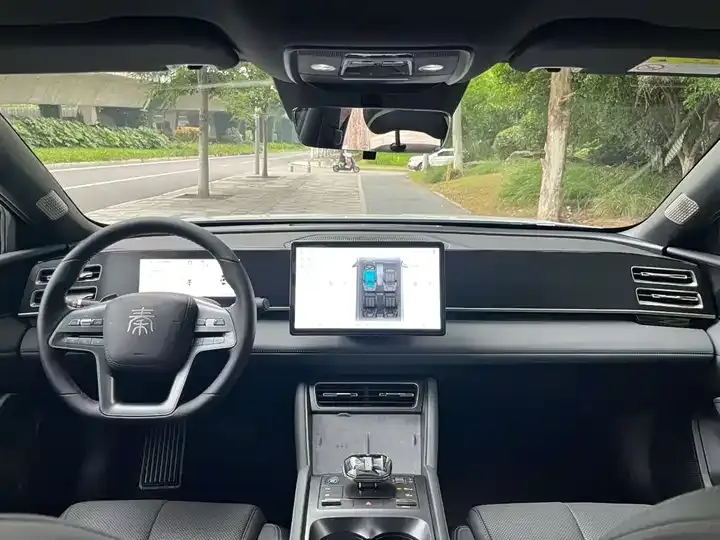 Qin L 2025 DM-i smart driving version 120KM Exceed 5