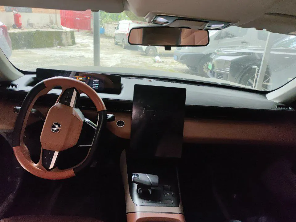 ChangAn 2024 Yidong 1.5TGDI Flagship Automatic Gear 4