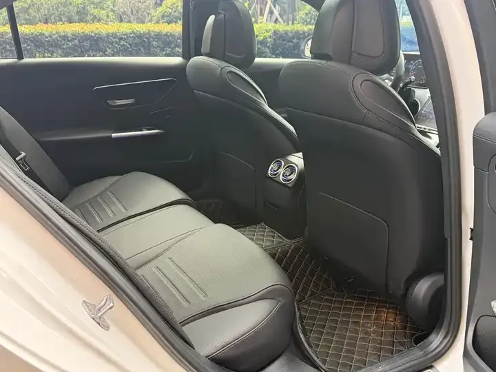 Mercedes Benz C- Class 2025 model C 260 L Sport Edition 10