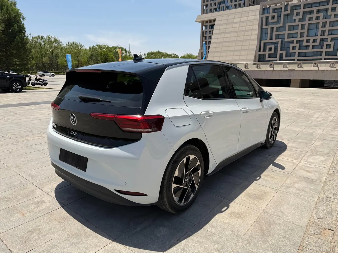 Volkswagen 2024 ID. 3 superior version of automatic transmission 8