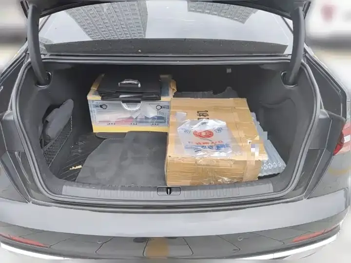 Audi A6L 2024 45 TFSI quattro Selected Dynamic Type 10