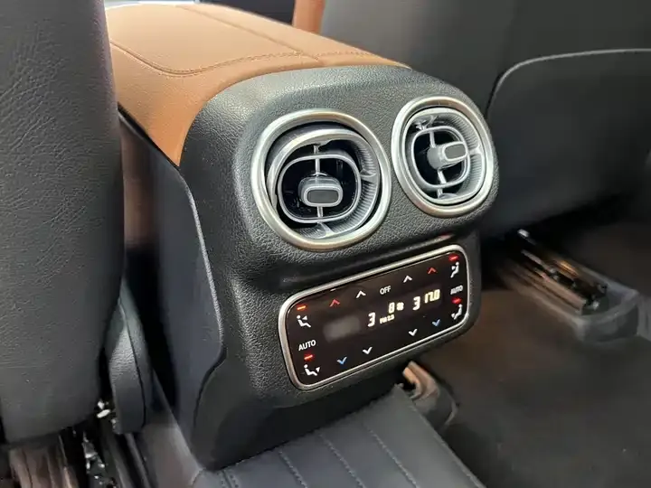 Mercedes Benz GLC 2024 GLC 260 L 4MATIC Dynamic 5-seat 2