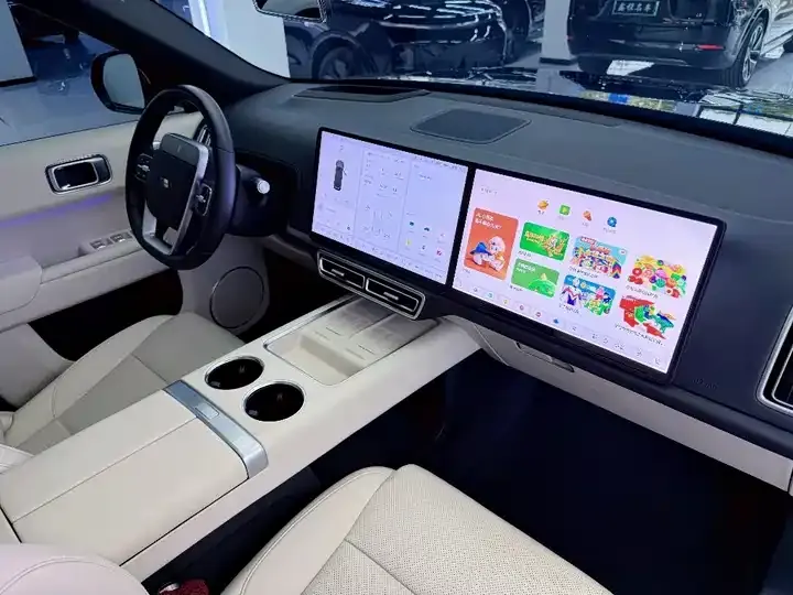 Li L8 2024 Ultra 9