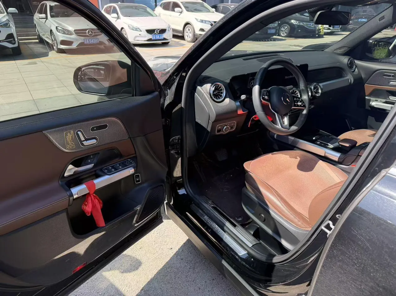 Mercedes Benz 2022 GLB 200 1.3T Fashion Automatic 2