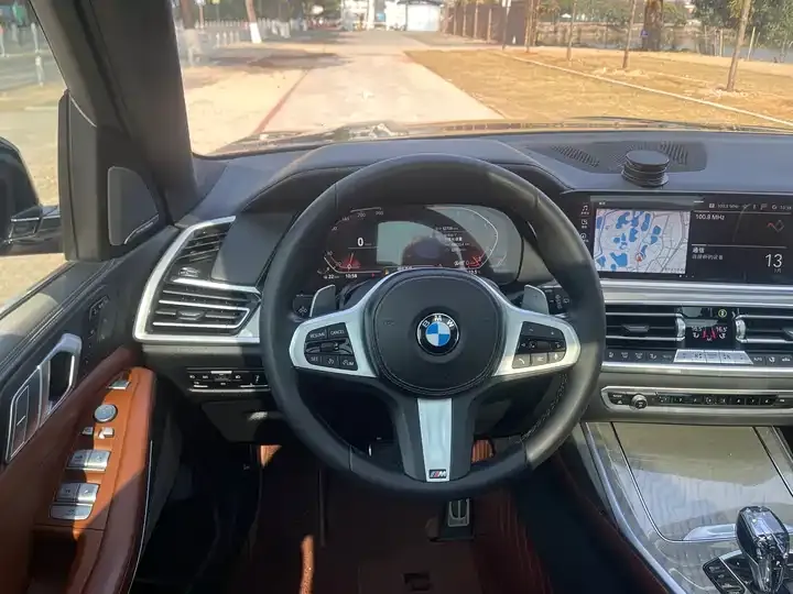 BMW X7 2022 xDrive40i exclusive M sports suit 12