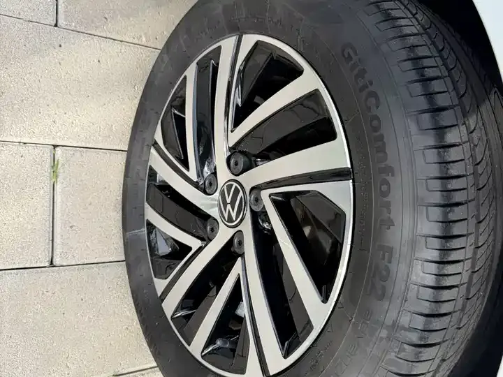 Langyi 2023 1.5L Auto Star 5 Million Edition 9