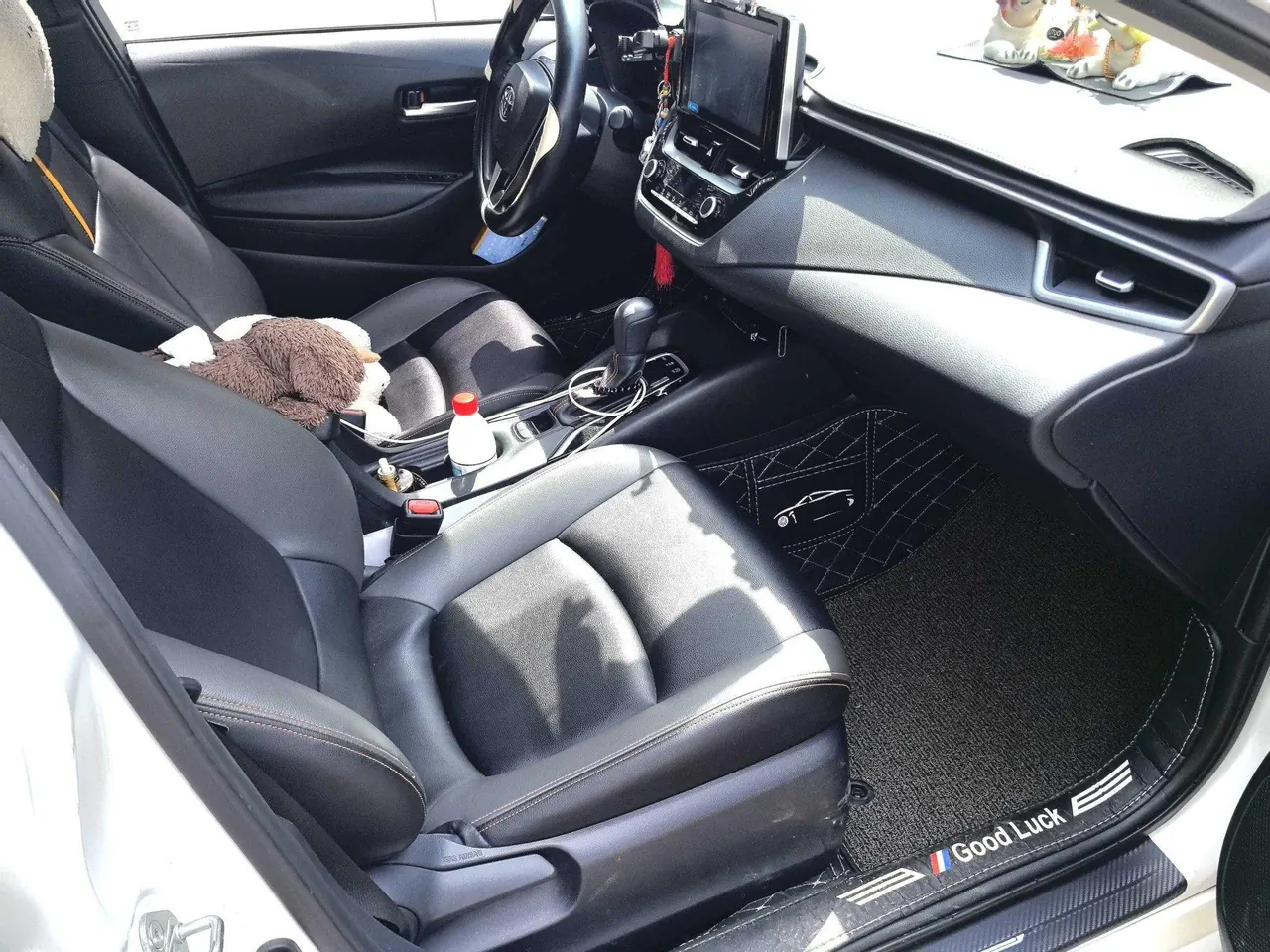Toyota 2021 corolla 1.2T stepless elite PLUS version of automatic gear 3