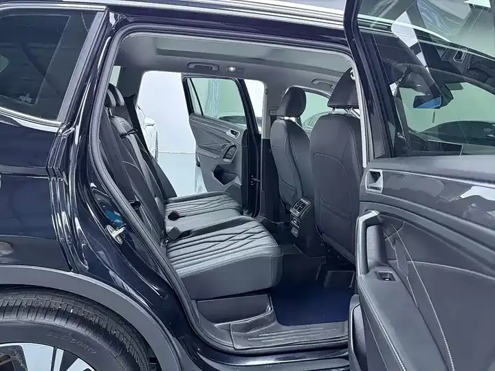 Tiguan L 2023 330TSI Automatic Two-Drive R-Line Enjoy Edition 10