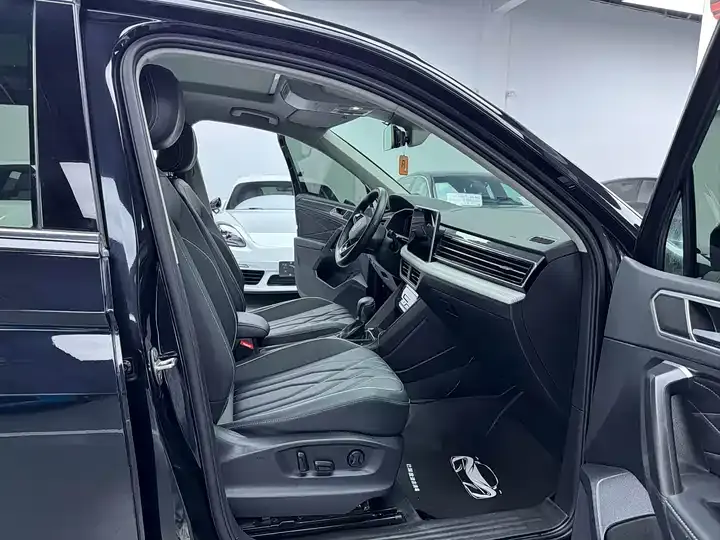 Tiguan L 2023 330TSI Automatic Two-Drive R-Line Enjoy Edition 12