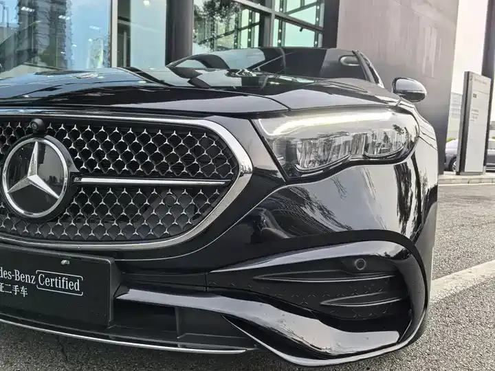Mercedes Benz E-Class 2025 E 260 L Sports 5