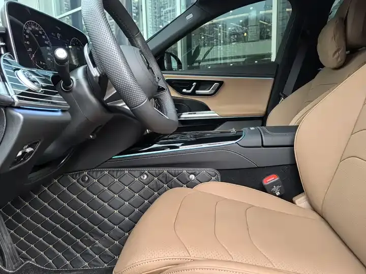 Mercedes Benz E-Class 2025 E 260 L Sports 7