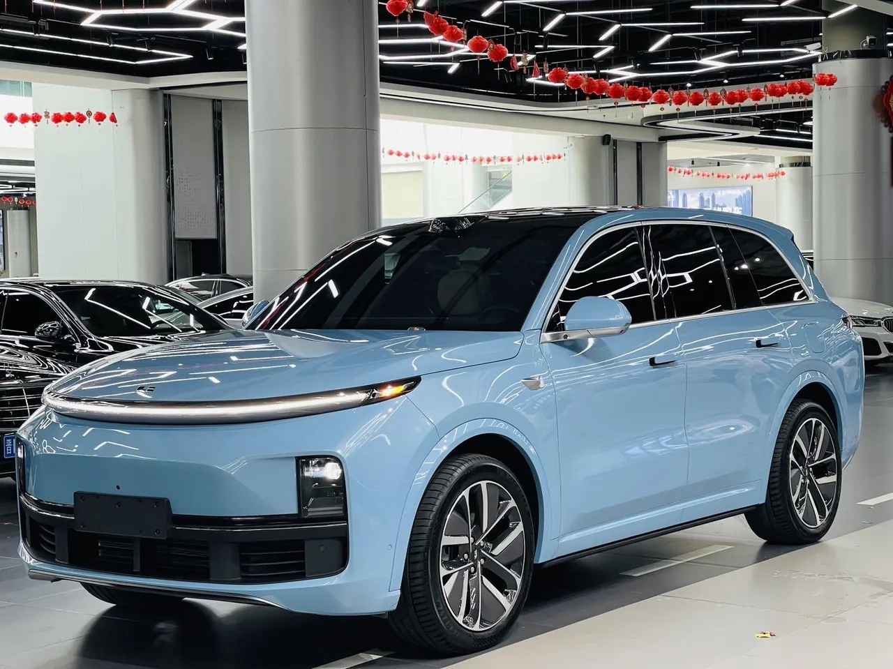 Li 2024 L8 Ultra Automatic - View 1
