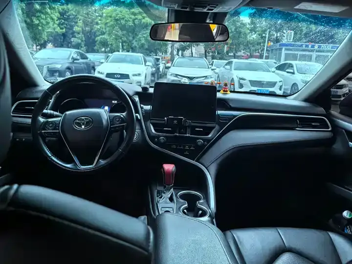 Camry 2021 2.0G Deluxe Edition 8